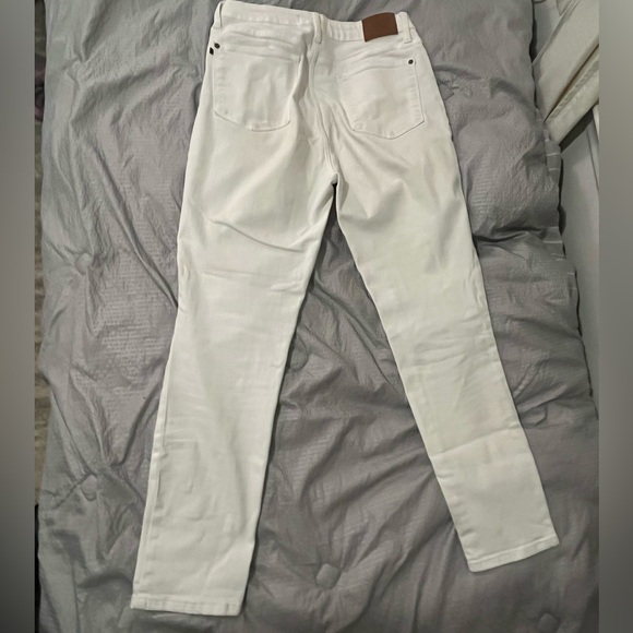 Women’s Judy Blue White Jeans Size 11/30: Skinny Leg - Picture 3 of 10